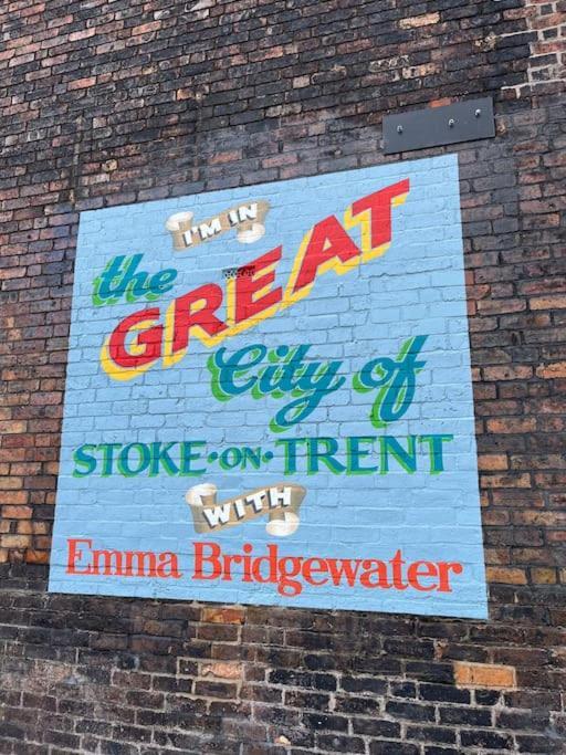 No5 At 53 - 2 Bed Apartment In Leek, Staffs Peak District Eksteriør bilde