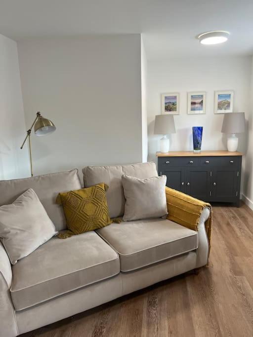 No5 At 53 - 2 Bed Apartment In Leek, Staffs Peak District Eksteriør bilde