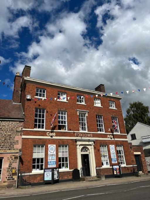 No5 At 53 - 2 Bed Apartment In Leek, Staffs Peak District Eksteriør bilde